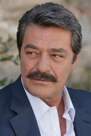 Kadir İnanır photo