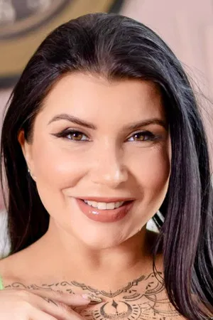 Romi Rain photo
