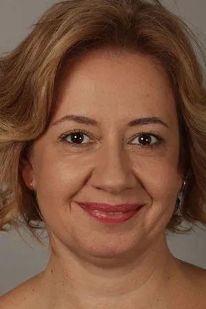 Özlem Çakar photo