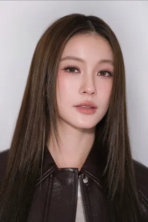 Tipnaree Weerawatnodom photo