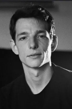 Mike Faist photo