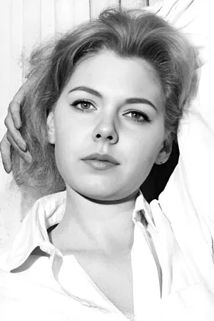 Alicia Brandet photo