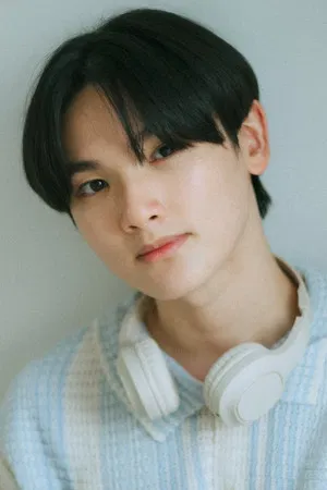 Tanawat Hudchaleelaha photo