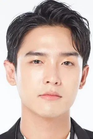 Patnithi Saranwatnakul photo