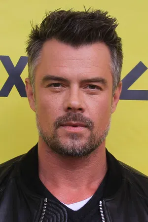Josh Duhamel photo