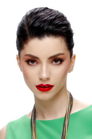 Merve Boluğur photo