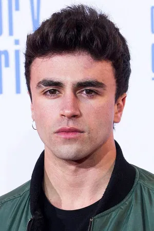 Itzan Escamilla photo