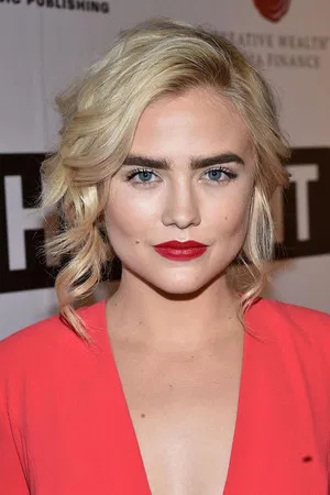 Maddie Hasson photo