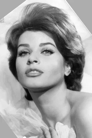 Senta Berger photo