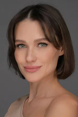 Yuliya Degtyarenko photo