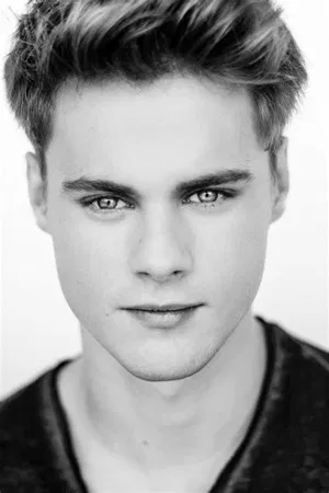 Mitchell Kummen photo