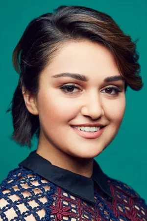 Ariela Barer photo