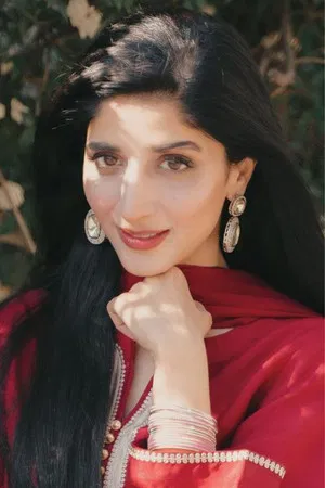 Mawra Hocane photo