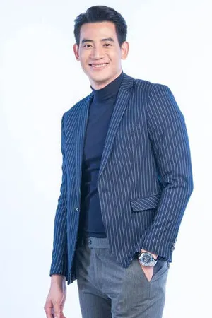 Thongpoom Siripipat photo