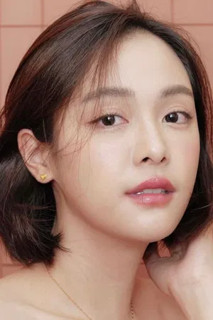 Eisaya Hosuwan photo