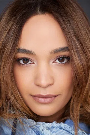 Justine Herron photo