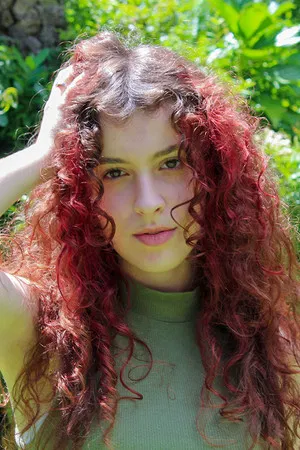 Manoella Ferraz photo