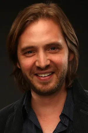 Aaron Stanford photo