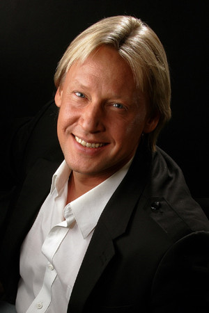 Dmitriy Kharatyan photo