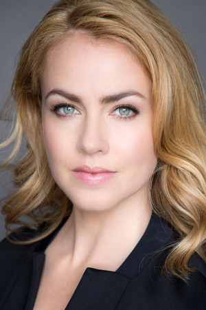 Amanda Schull photo