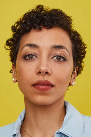 Claire Saunders photo