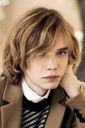 Charlie Plummer photo