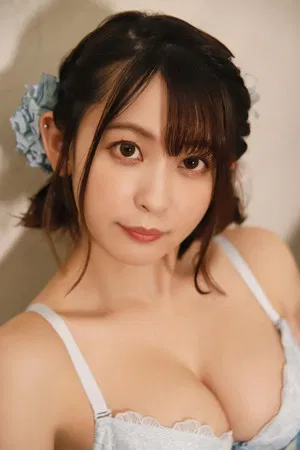 Hikari Azusa photo