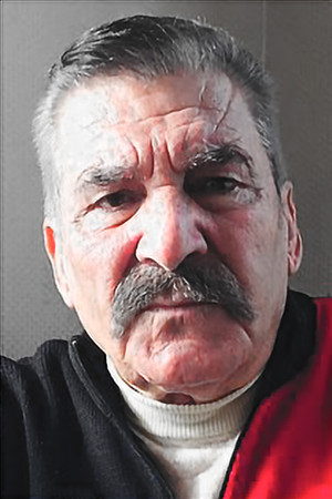 Hikmet Taşdemir photo