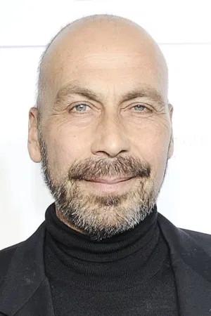 Taylor Negron photo