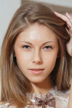 Anjelica Hanson photo