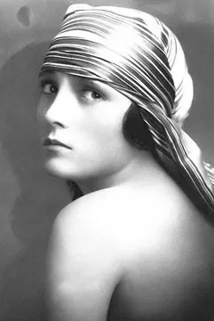 Pauline Starke photo