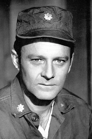 Larry Linville photo