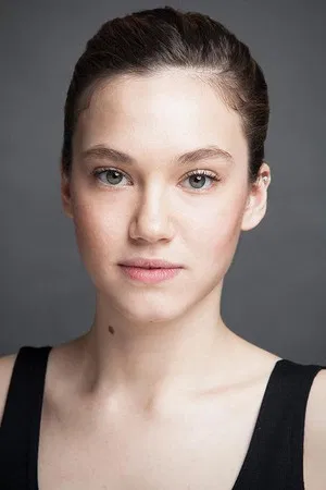 Melisa Şenolsun photo