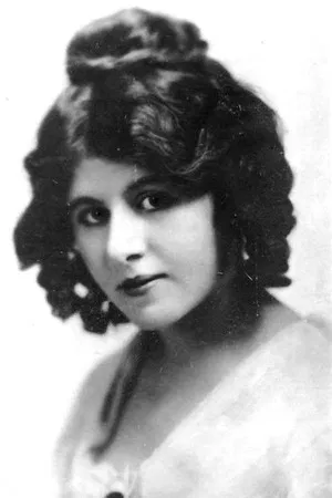 Winifred Kingston photo