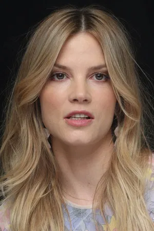 Sylvia Hoeks photo