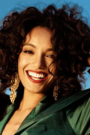 Maisie Richardson-Sellers photo