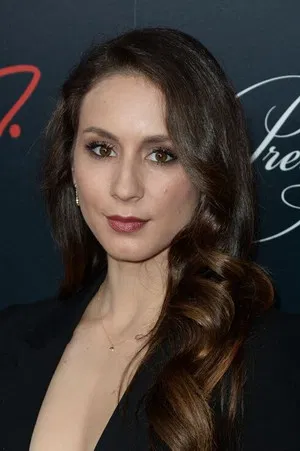 Troian Bellisario photo