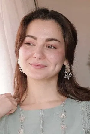 Hania Aamir photo