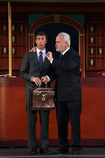 Hotelliggaren poster