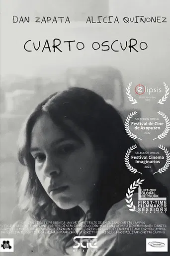 Cuarto oscuro poster