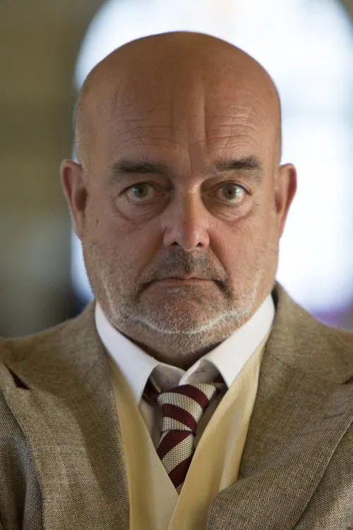 Pedro Cabrita Reis profile