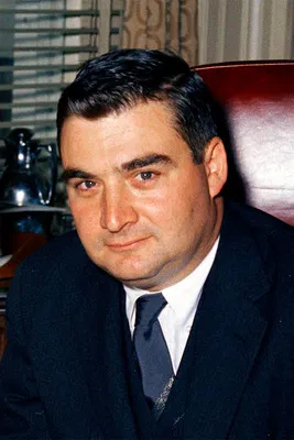 Pierre Salinger profile