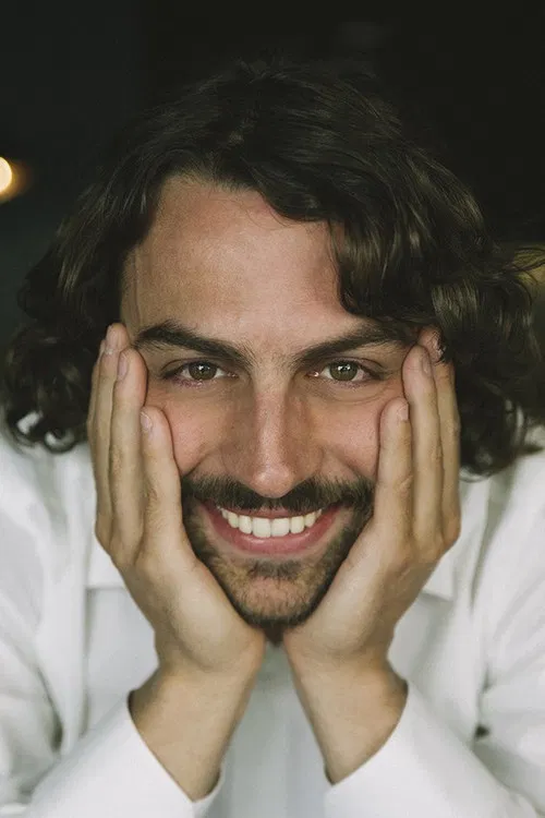 Dennis Makris profile