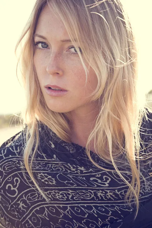 India Oxenberg profile
