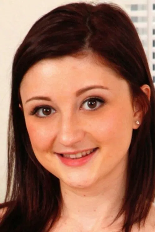 Hailey Little profile