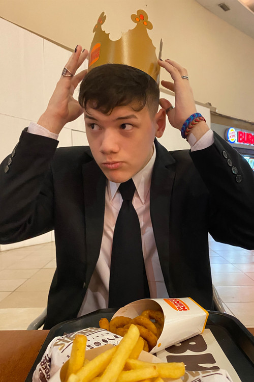 Valen Biscay profile