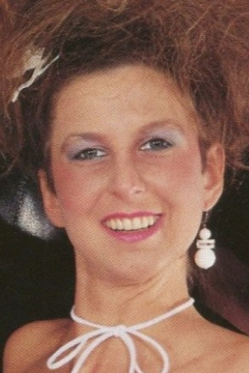 Nina Crosley profile