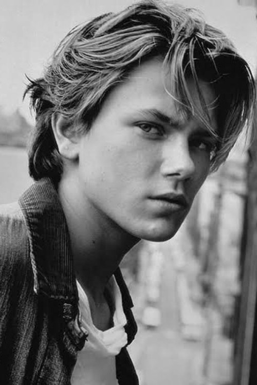 River Phoenix profile