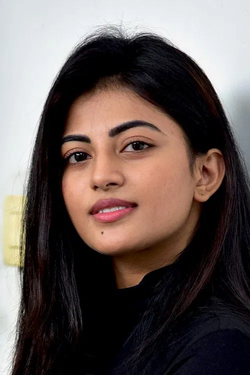 Anandhi profile