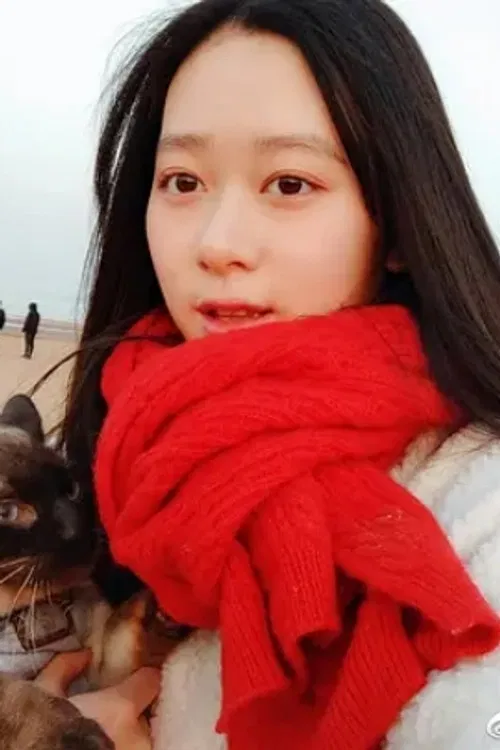 张佳妮 profile